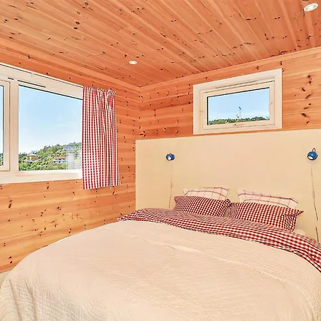 Cozy In Straumsgrend Apartmán